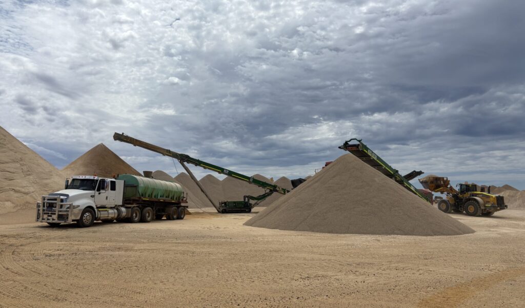 A truck and other machinery at Hopetoun lime pit