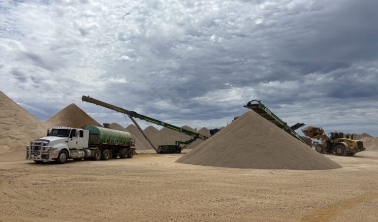 A truck and other machinery at Hopetoun lime pit