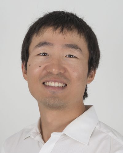 Senior research scientist Shuangxi Zhou